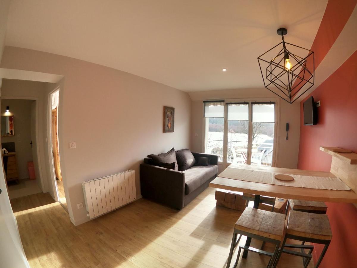 Logis Le Beau Site Hotel Chambon-sur-Lac
