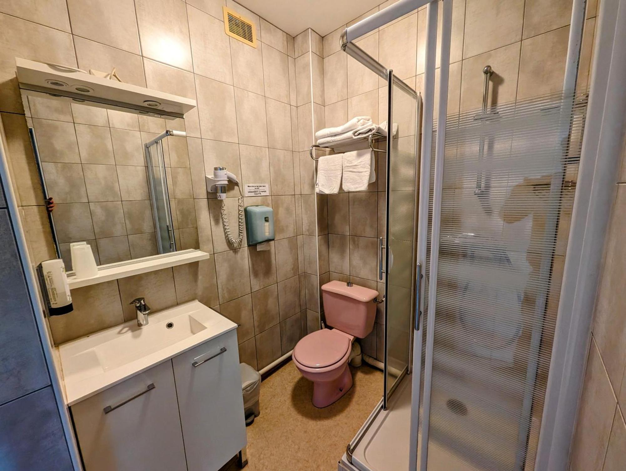 Logis Le Beau Site 2* Chambon-sur-Lac