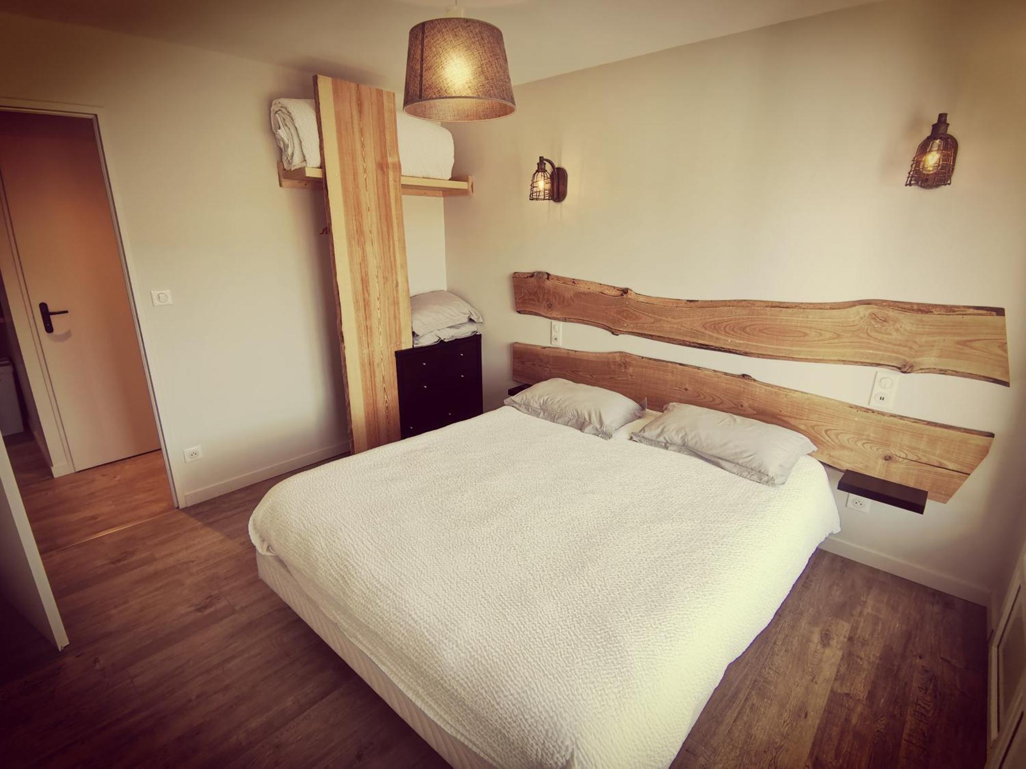Logis Le Beau Site Chambon-sur-Lac