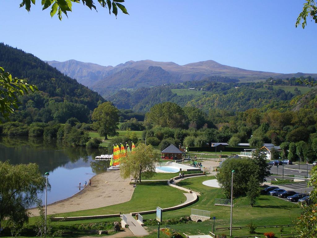 Hotel Logis Le Beau Site Chambon-sur-Lac